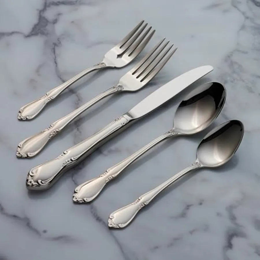 Chateau 5-Piece Fine Flatware Place Setting view 4