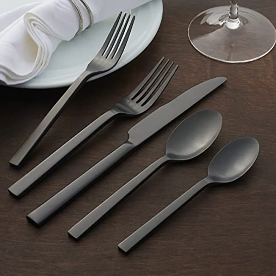 Chefs Table Black 20 Piece Everyday Flatware view 4