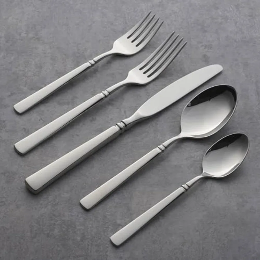 Easton Fine Flatware Dinner Spoons view 3