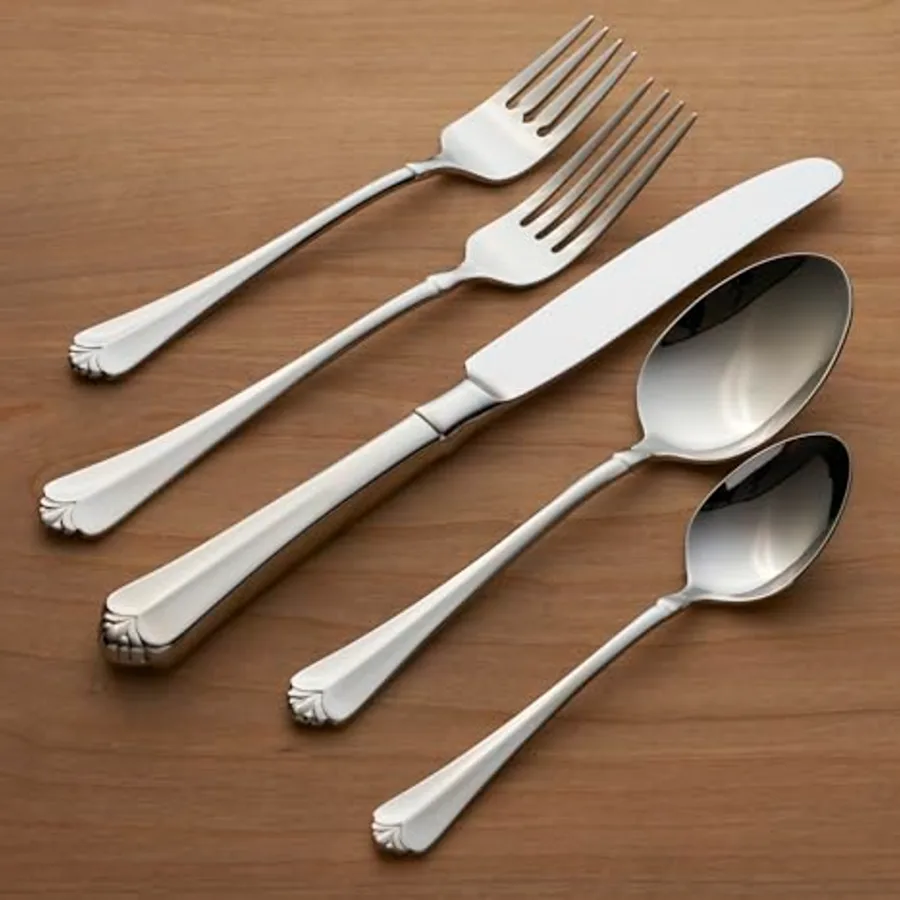 Golden Juilliard 5 Piece Fine Flatware Set view 2