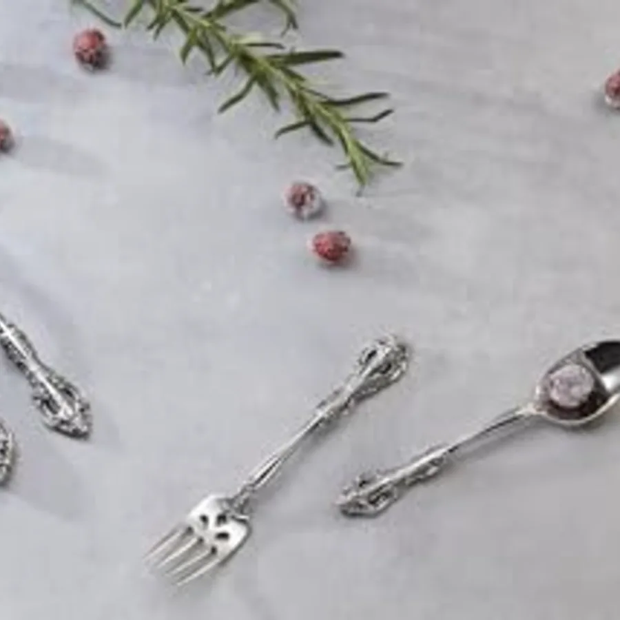 Michelangelo Fine Flatware Teaspoons view 5