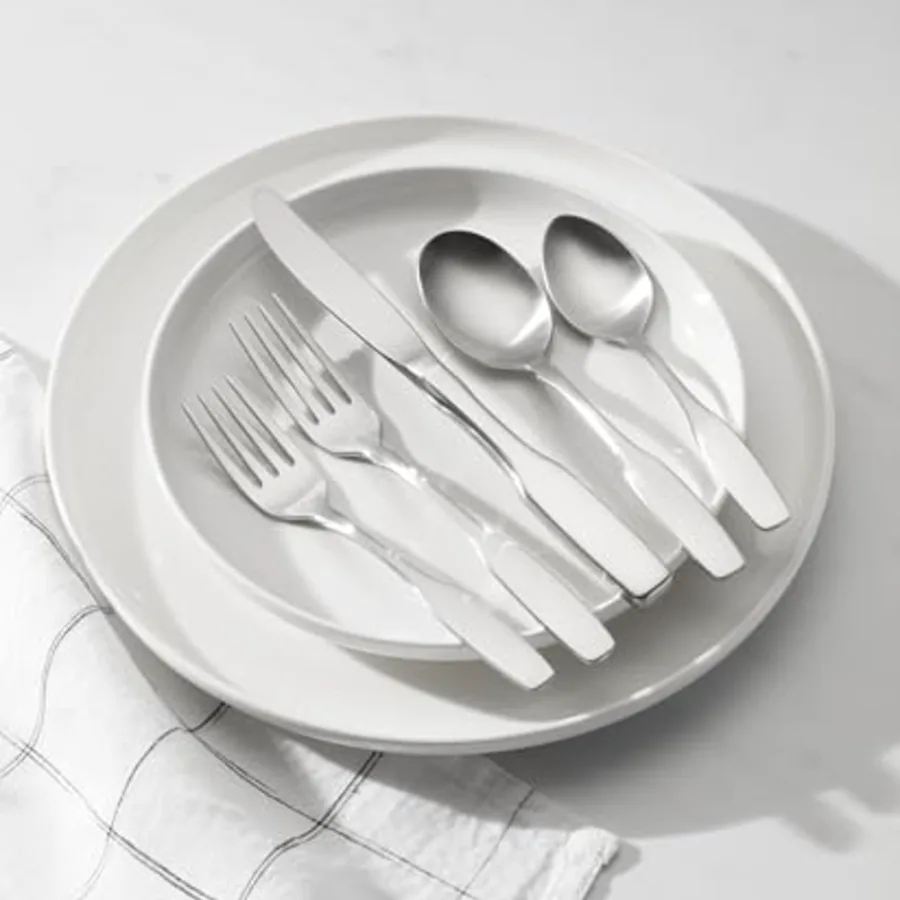 Paul Revere Fine Flatware Dinner Spoons view 3