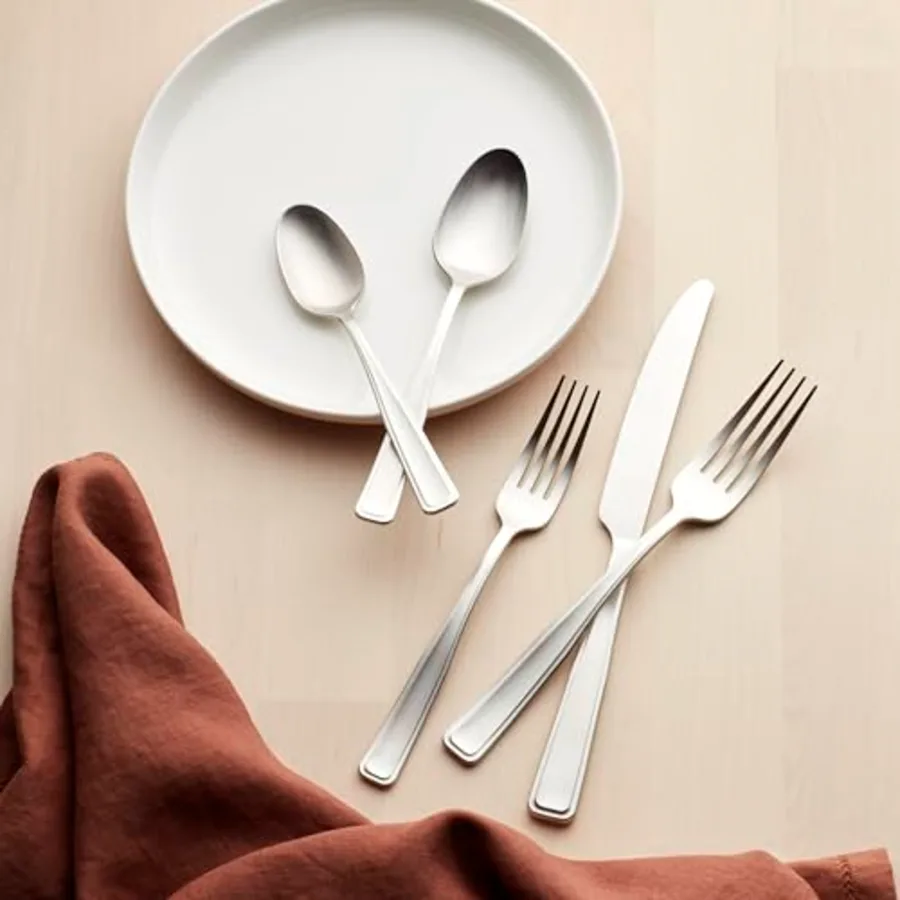 Reid Satin 20 Piece Flatware Set view 3