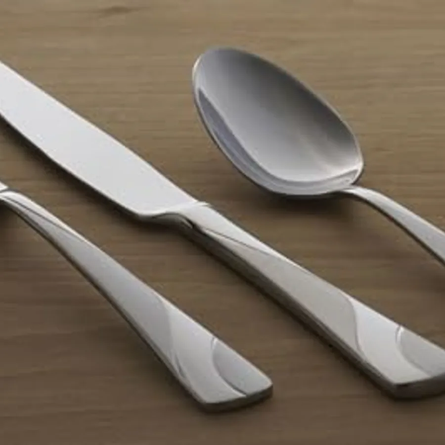 River 20 Piece Everyday Flatware Set view 4